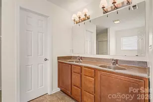 1061 Regal Manor Ln, Fort Mill, SC 29715 - Photo 22