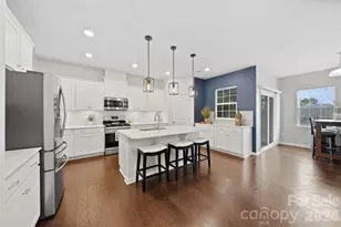 128 W Morehouse Ave, Mooresville, NC 28117 - Photo 4