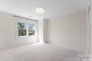 236 Perrin Pl, Charlotte, NC 28207 - Photo 24