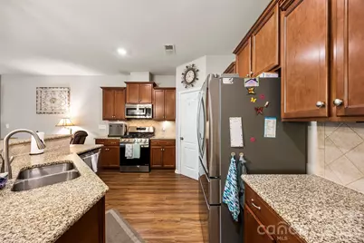 3270 Yarmouth Lane, Gastonia, NC 28056 - Photo 6