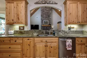 674 Soquili Dr, Brevard, NC 28712 - Photo 12