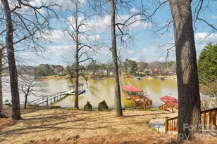6880 Shade Tree Ln, Sherrills Ford, NC 28673 - Photo 4