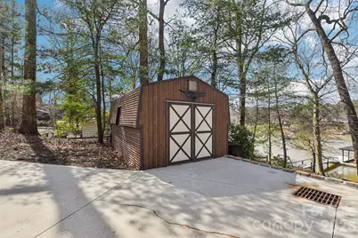 6880 Shade Tree Lane, Sherrills Ford, NC 28673 - Photo 38