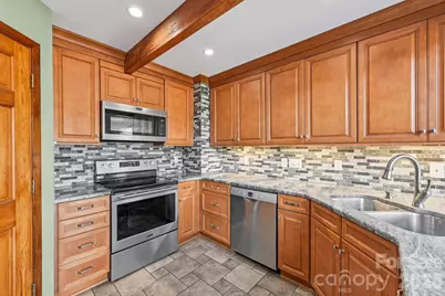 6880 Shade Tree Lane, Sherrills Ford, NC 28673 - Photo 18