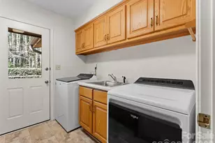 205 Deerpath Ln, Hendersonville, NC 28739 - Photo 22