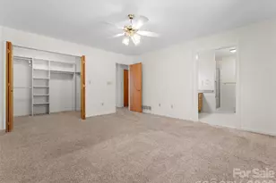 205 Deerpath Ln, Hendersonville, NC 28739 - Photo 24