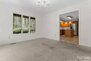 205 Deerpath Ln, Hendersonville, NC 28739 - Photo 14