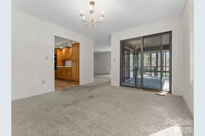 205 Deerpath Lane, Hendersonville, NC 28739 - Photo 16