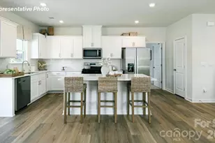 1608 Secrest Cmns Dr, Monroe, NC 28112 - Photo 2