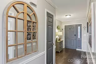 1601 Fleetwood Plaza, Hendersonville, NC 28739 - Photo 2