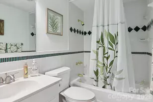 1601 Fleetwood Plaza, Hendersonville, NC 28739 - Photo 40