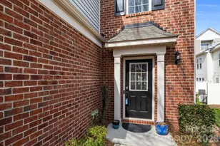 5916 Carrollton Ln, Charlotte, NC 28210 - Photo 2