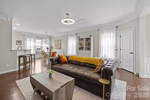 5916 Carrollton Ln, Charlotte, NC 28210 - Photo 6