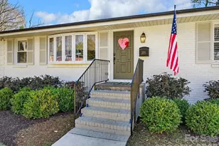 3501 Windsor Dr, Charlotte, NC 28209 - Photo 2