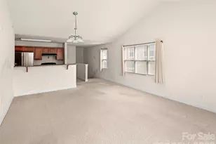 123 Foxden Dr, Fletcher, NC 28732 - Photo 4