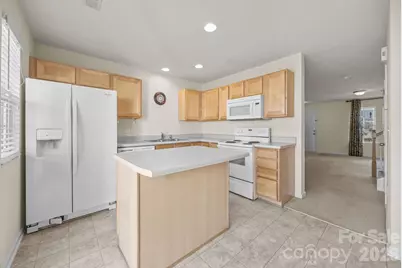 11138 Derryrush Drive, Charlotte, NC 28213 - Photo 10