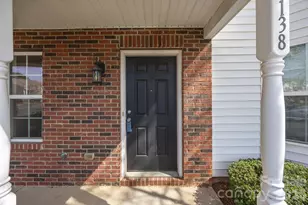 11138 Derryrush Dr, Charlotte, NC 28213 - Photo 2