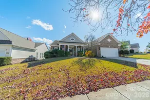 35047 Carnation Ln, Fort Mill, SC 29707 - Photo 2