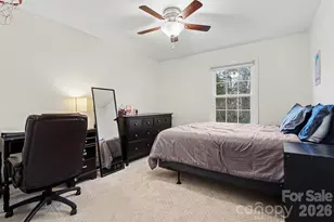 7729 Surreywood Pl, Charlotte, NC 28270 - Photo 10