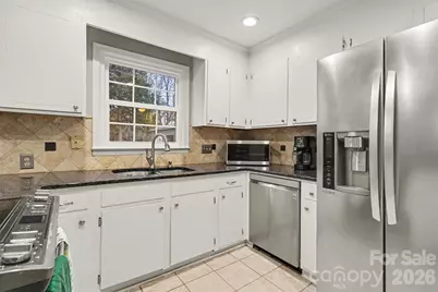 7729 Surreywood Place, Charlotte, NC 28270 - Photo 24