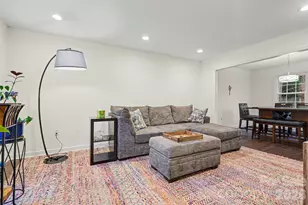 7729 Surreywood Pl, Charlotte, NC 28270 - Photo 16