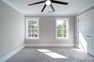 2128 Holly St, Charlotte, NC 28216 - Photo 18