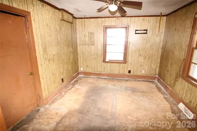 1018 Dodd Street, Shelby, NC 28150 - Photo 6