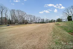 4043 N Course Dr, Charlotte, NC 28277 - Photo 2