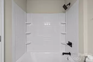 457 17th Ave NE, Hickory, NC 28601 - Photo 18