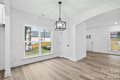 423 Queens Court, Gastonia, NC 28052 - Photo 6