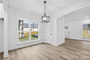 423 Queens Ct, Gastonia, NC 28052 - Photo 6