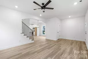 423 Queens Ct, Gastonia, NC 28052 - Photo 4