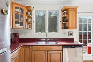 11 Roberts Dr, Swannanoa, NC 28778 - Photo 12