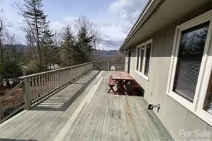 35 Azalea Dr, Spruce Pine, NC 28777 - Photo 4