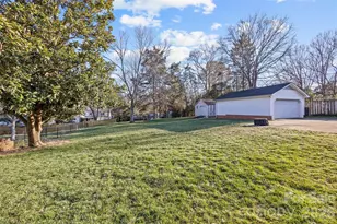 1217 Old Farm Rd, Charlotte, NC 28226 - Photo 34