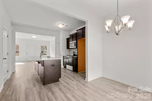 4511 Eaves Ln, Charlotte, NC 28215 - Photo 14