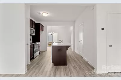 4511 Eaves Lane, Charlotte, NC 28215 - Photo 6