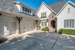 16728 Ashton Oaks Dr, Charlotte, NC 28278 - Photo 2