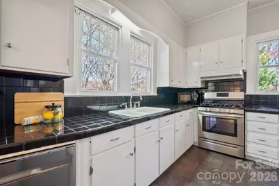 16 N Central Avenue, Belmont, NC 28012 - Photo 18