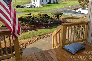 18 Amber Dr, Horse Shoe, NC 28742 - Photo 8