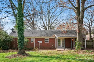 8205 Meadowind Cir, Charlotte, NC 28226 - Photo 24