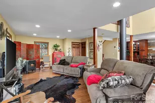 1135 S Toe River Rd, Burnsville, NC 28714 - Photo 10