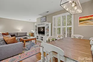 400 N Church St, Charlotte, NC 28202 - Photo 6