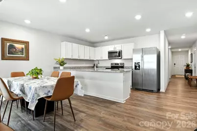 2560 Celestial Drive, Newton, NC 28658 - Photo 6