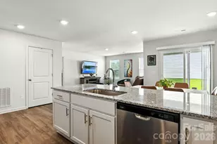 2560 Celestial Dr, Newton, NC 28658 - Photo 10