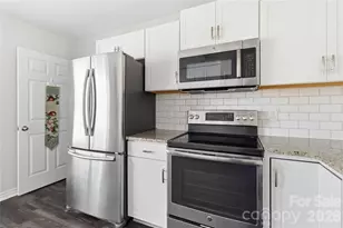 10359 Gold Pan Rd, Charlotte, NC 28215 - Photo 12