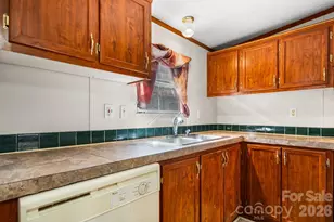 1922 Zacks Fork Rd, Lenoir, NC 28645 - Photo 10