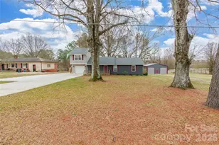 670 Lippard Farm Rd, Statesville, NC 28625 - Photo 2