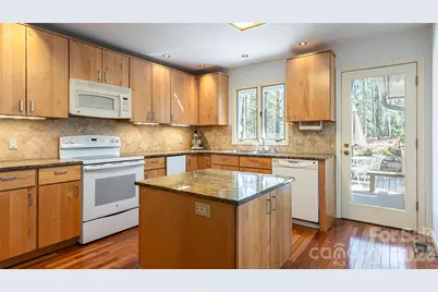 12 Stuyvesant Crescent, Asheville, NC 28803 - Photo 16