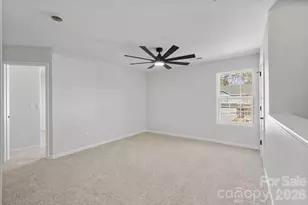 8203 Paw Valley Ln, Charlotte, NC 28214 - Photo 14